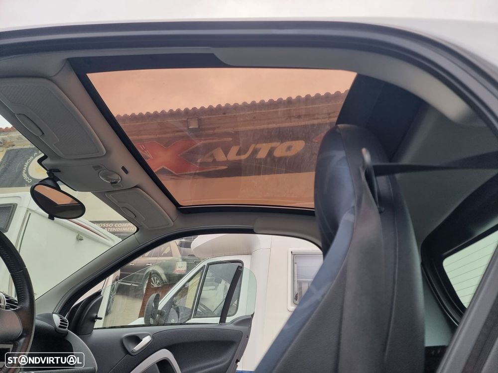 Smart ForTwo Coupé 1.0 mhd Passion 71 - 9