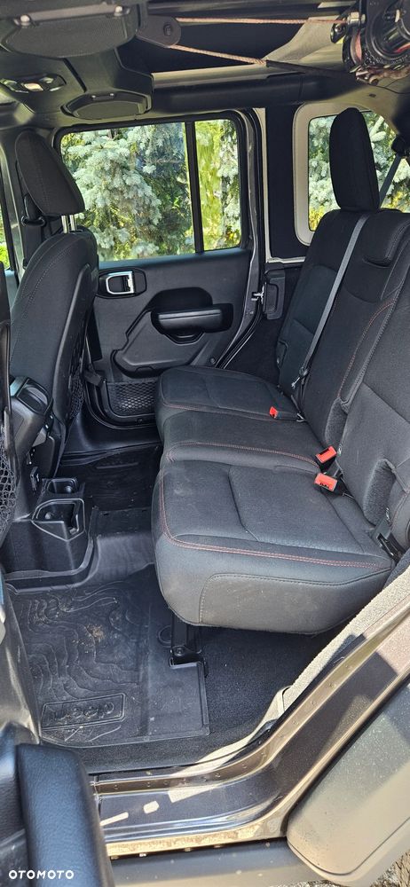 Jeep Wrangler - 15