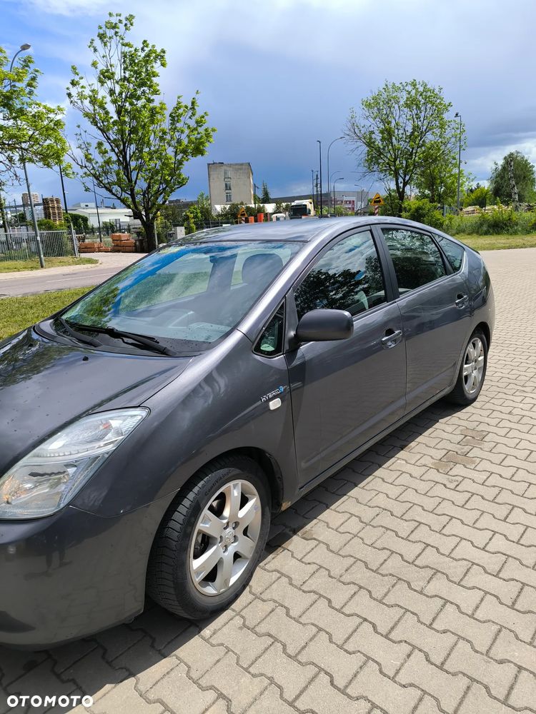 Toyota Prius - 2