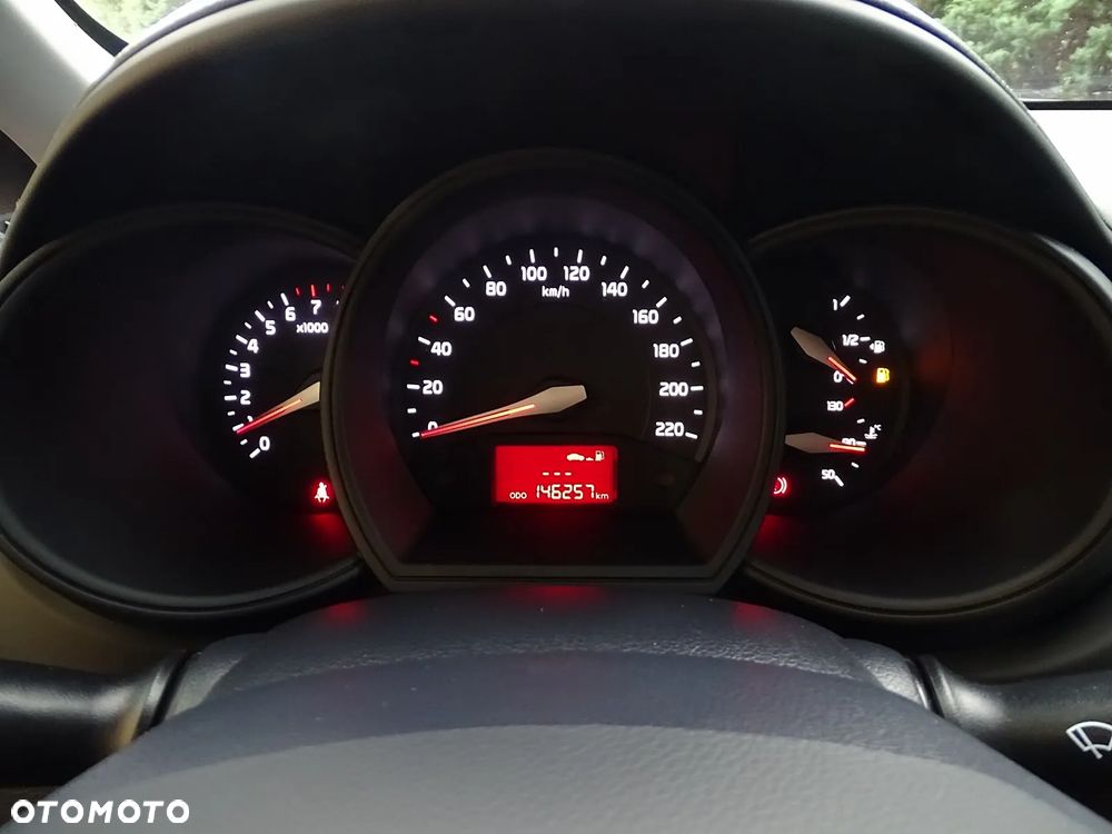 Kia Rio 1.2 Dream Team Edition - 36
