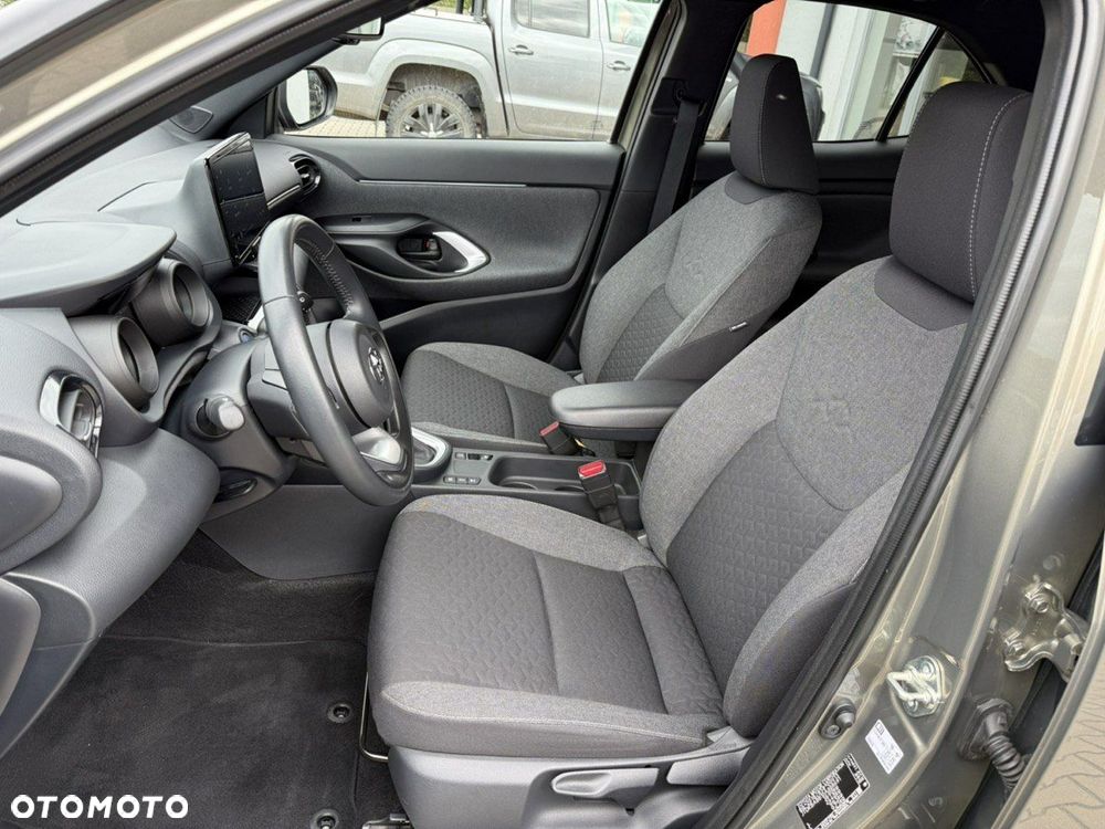 Toyota Yaris Cross - 24