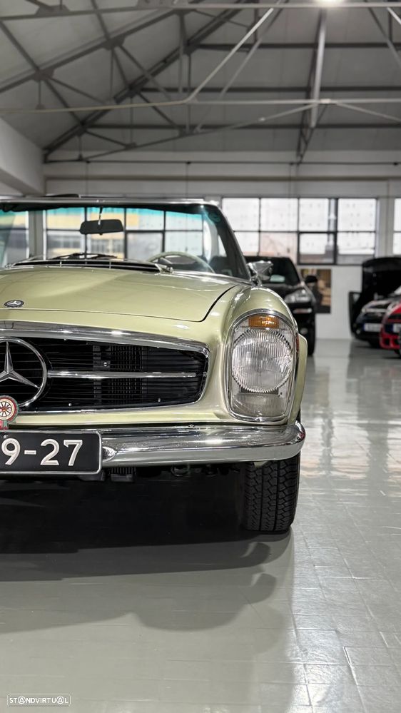 Mercedes-Benz SL 280 - 11
