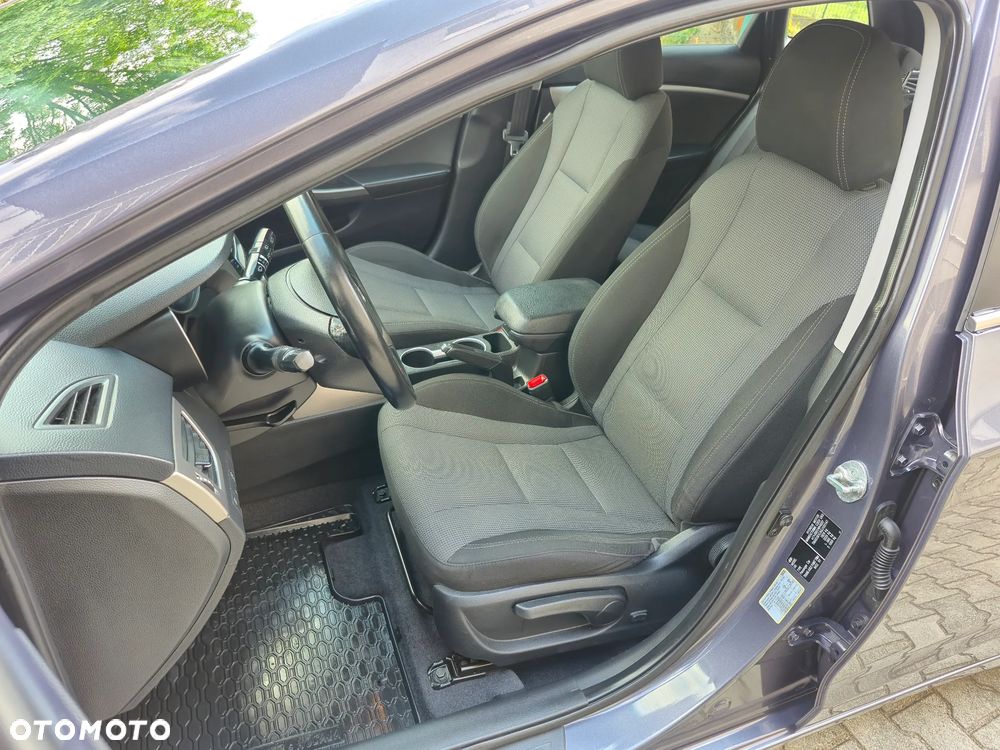 Hyundai i30 blue Kombi 1.6 GDi Trend - 11