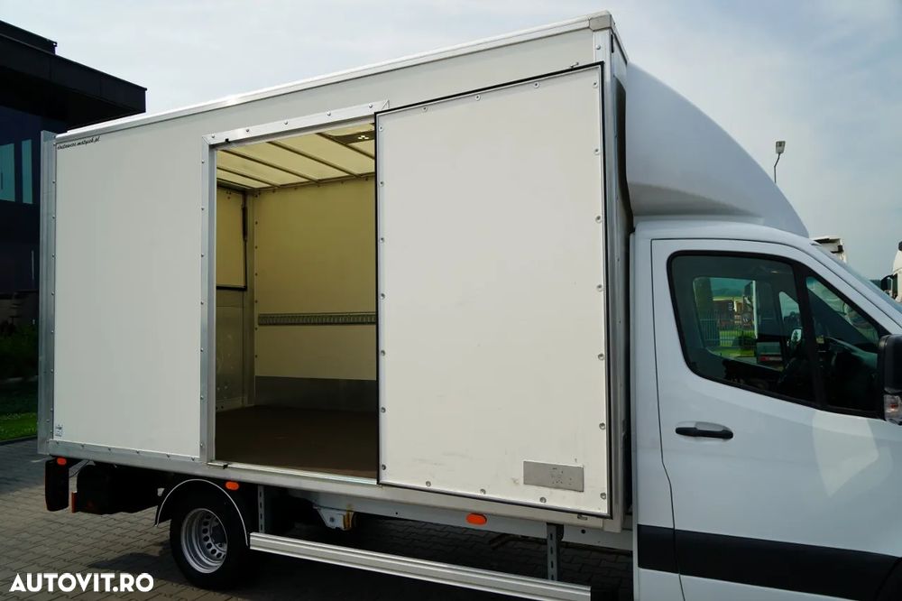 Mercedes-Benz SPRINTER 315 CDI / CONTAINER 4.4 M / 750 KG LIFT / TWIN / IMPORTAT - 17