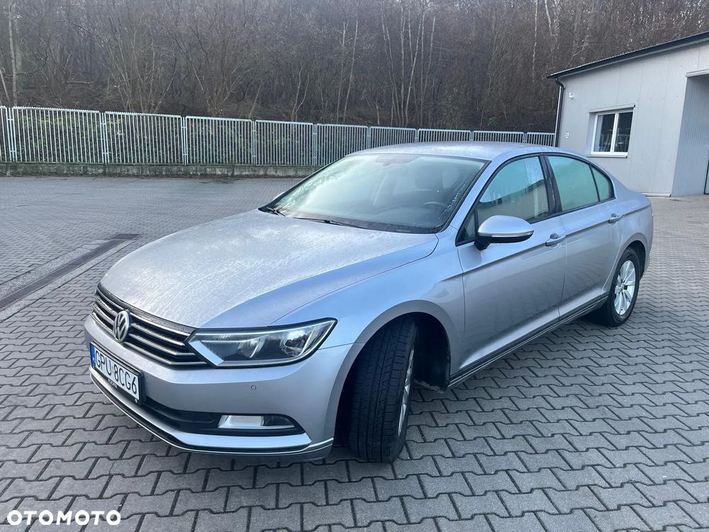 Volkswagen Passat 1.6 TDI BMT Trendline - 4