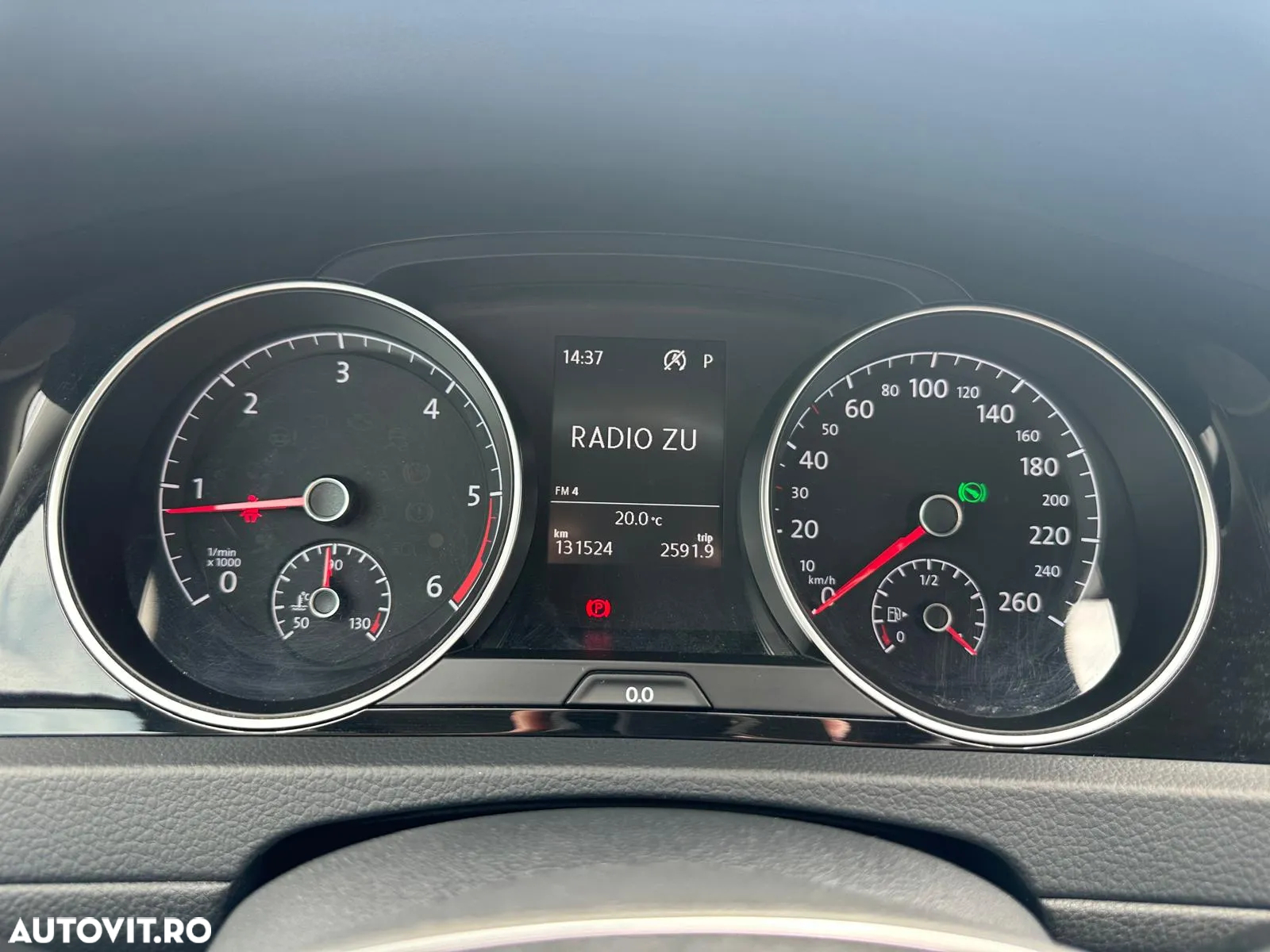 Volkswagen Golf 1.6 TDI DSG Highline - 19