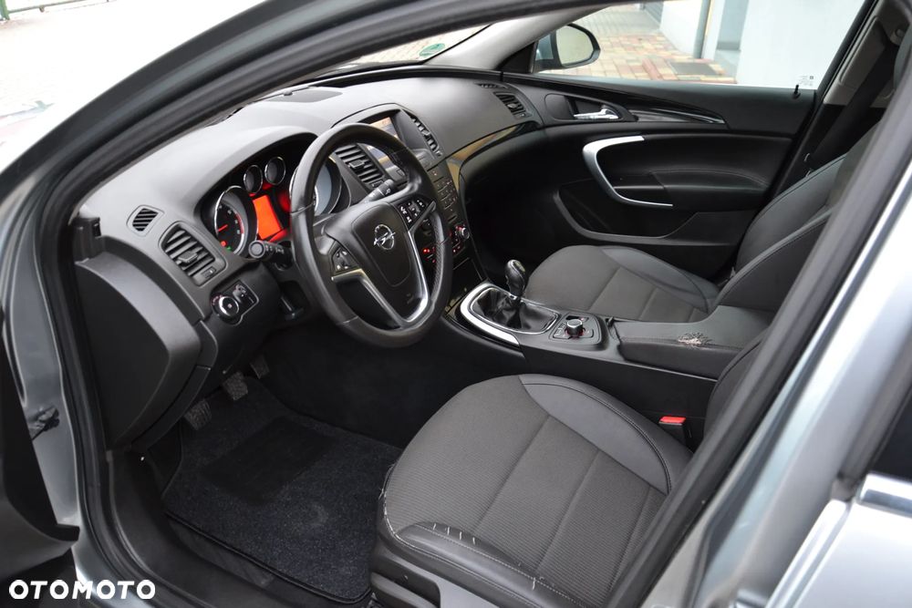Opel Insignia 1.8 Innovation - 16