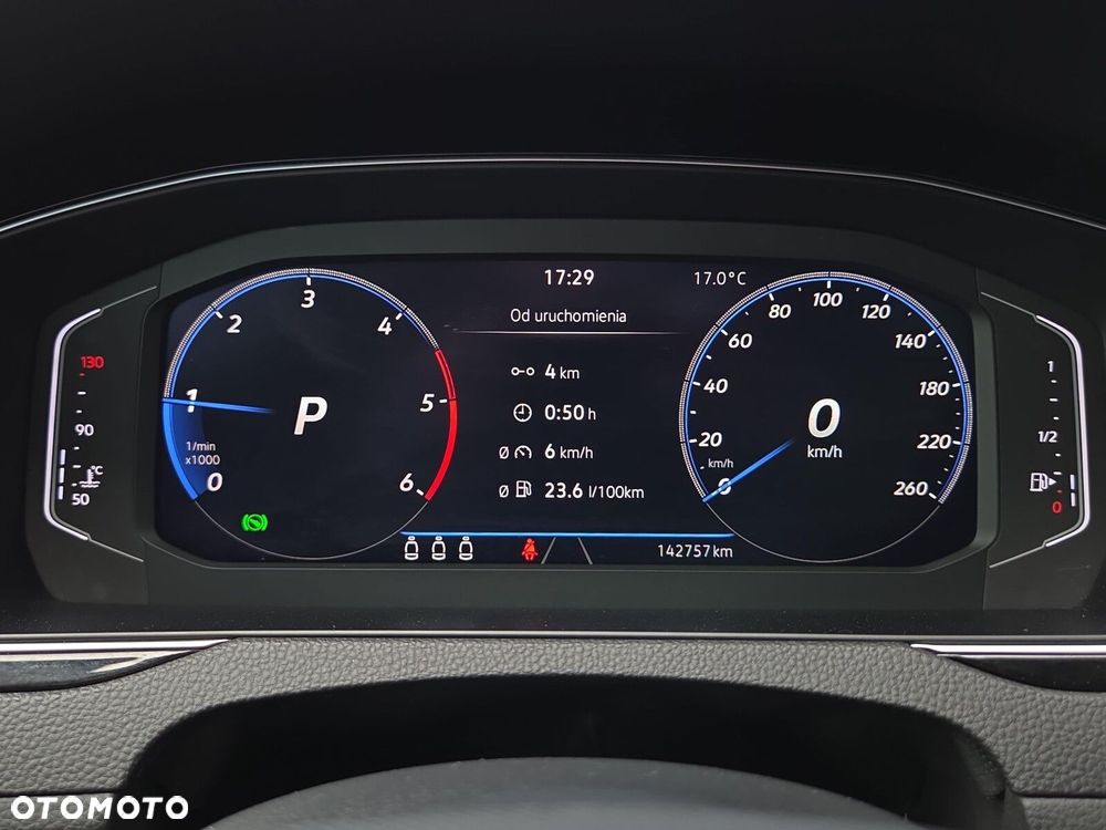 Volkswagen Passat Variant 2.0 TDI EVO Essence DSG - 17