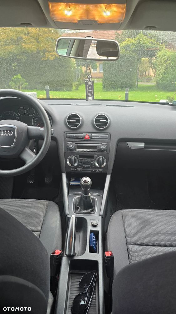Audi A3 Sportback - 2