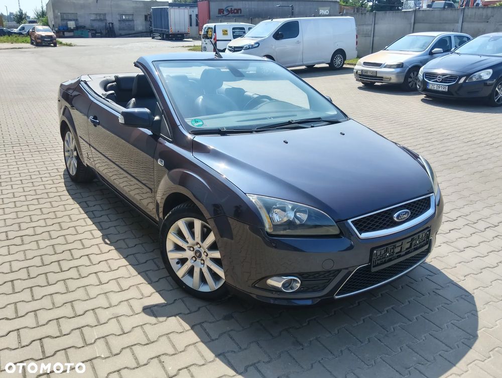 Ford Focus 2.0 16V Titanium - 1