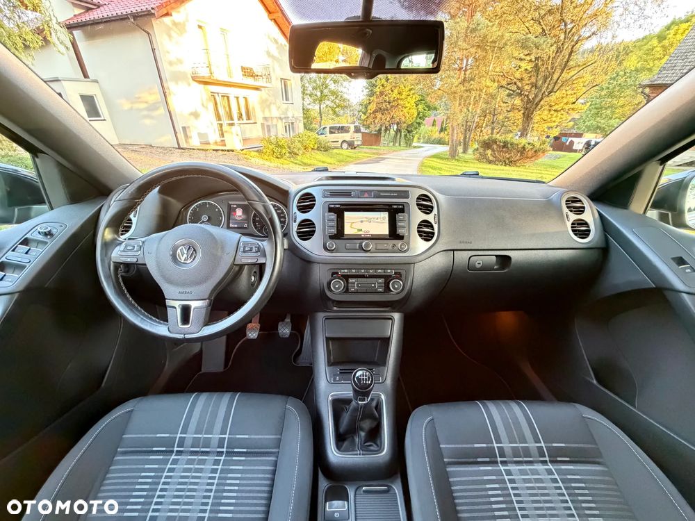 Volkswagen Tiguan 2.0 TDI DPF 4Motion BlueMotion Technology Lounge Track & Style - 18