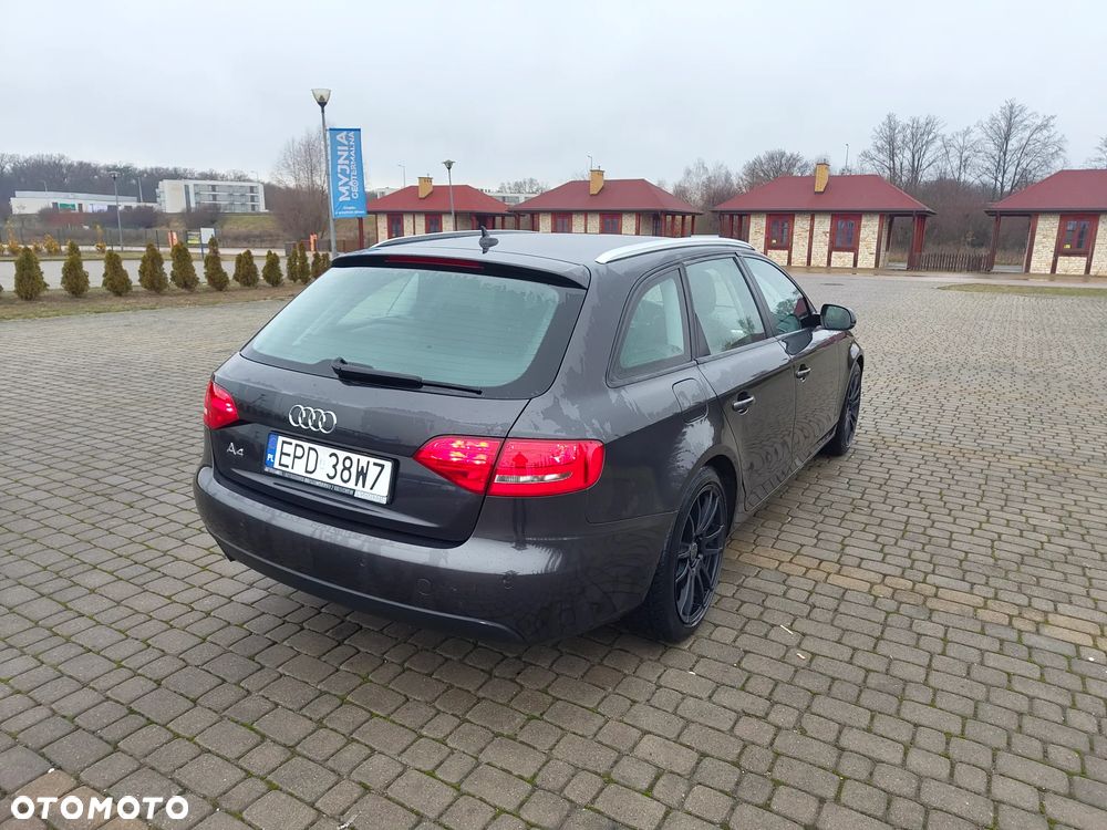 Audi A4 Avant - 5