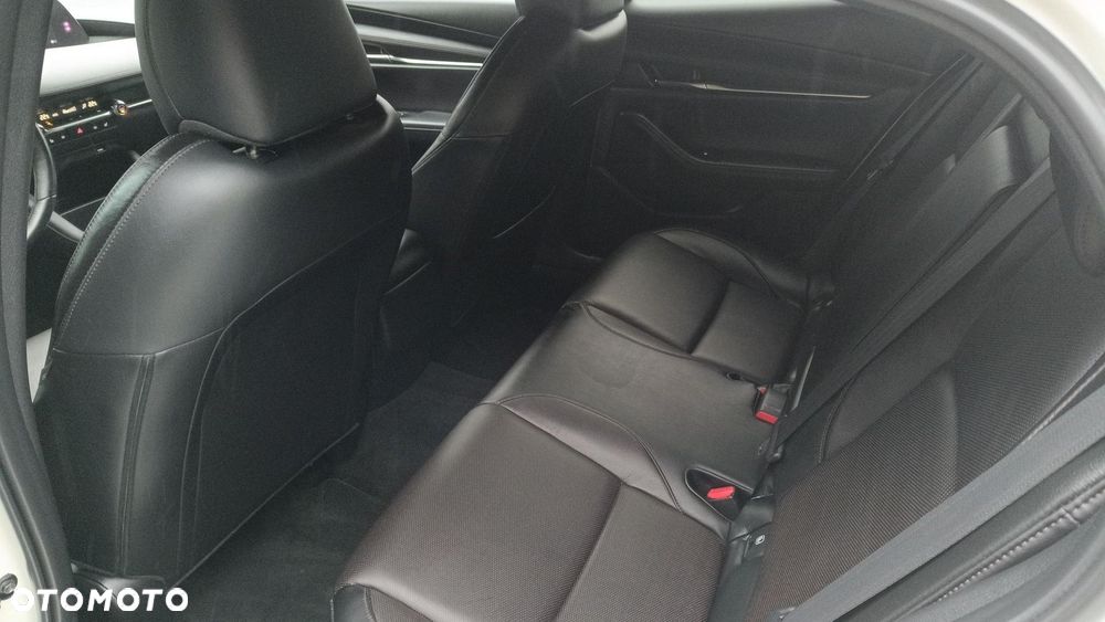 Mazda 3 - 13