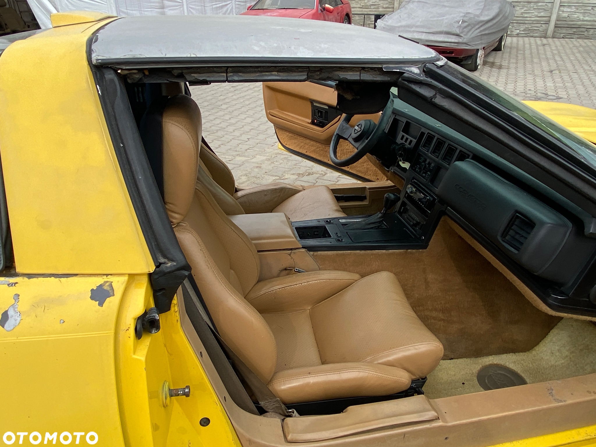 Chevrolet Corvette - 22