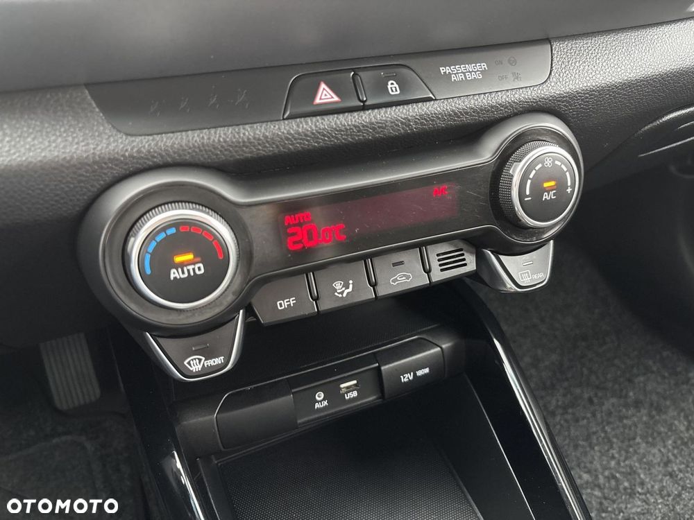 Kia Stonic 1.4 L - 22