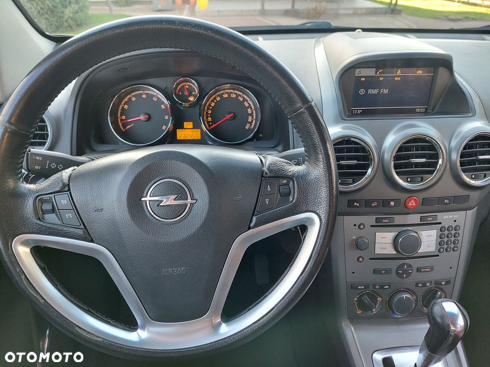Opel Antara 3.2 V6 Cosmo - 11