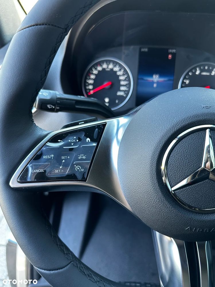 Mercedes-Benz Sprinter - 19