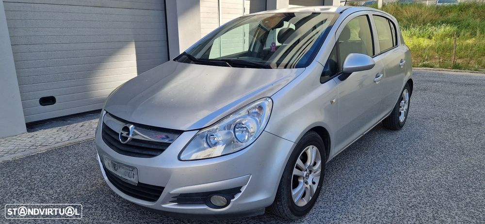 Opel Corsa 1.2 Cosmo - 1