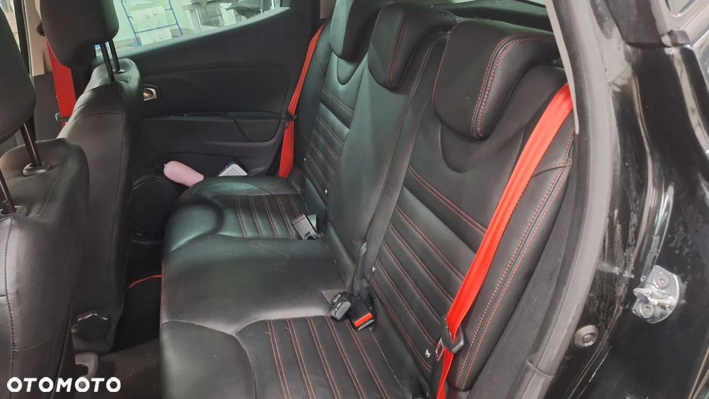 Renault Clio - 11