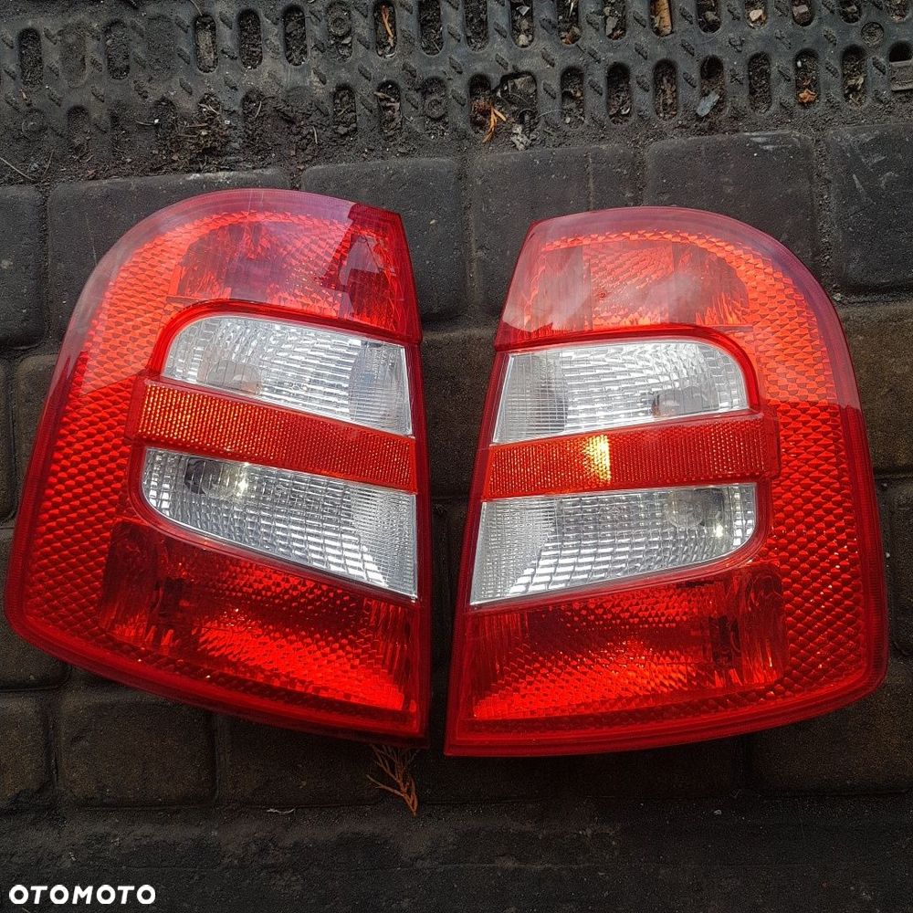 Lampa tylna prawa lewa skoda fabia 2002r chatchback - 1