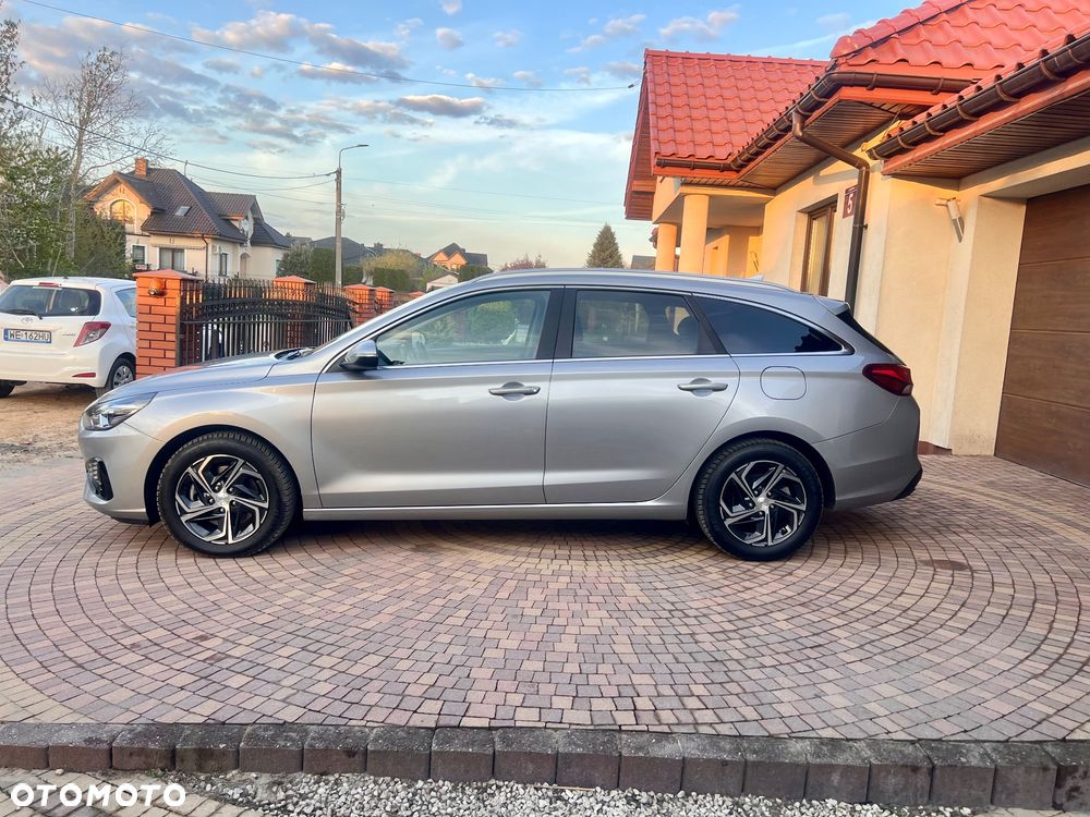 Hyundai i30 1.6 D Comfort - 29