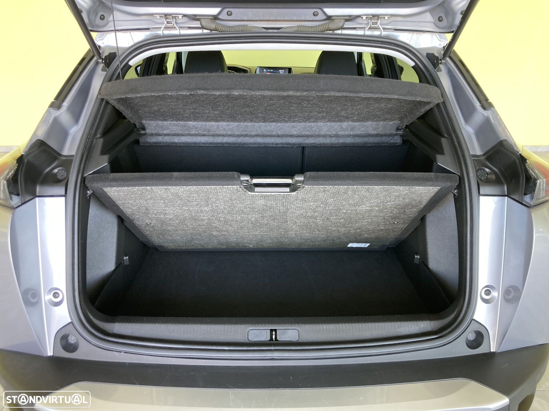 Peugeot 2008 1.2 PureTech Allure Pack - 31