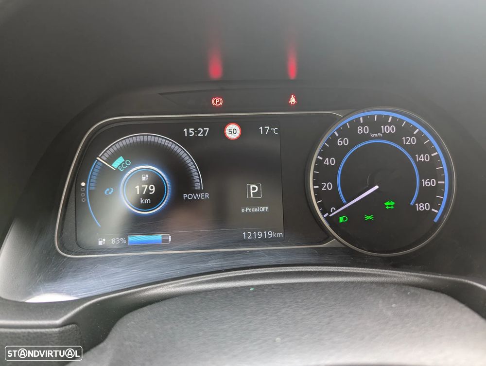 Nissan Leaf N-Connecta - 9