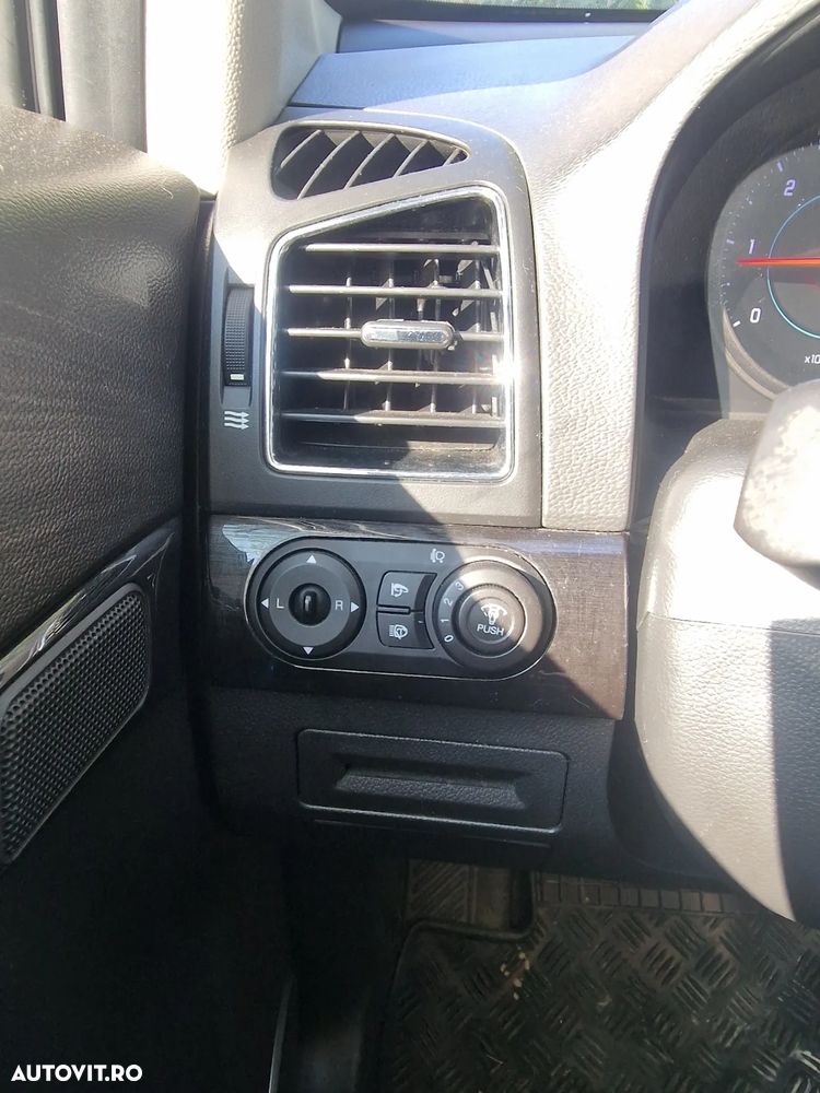 Chevrolet Captiva - 9