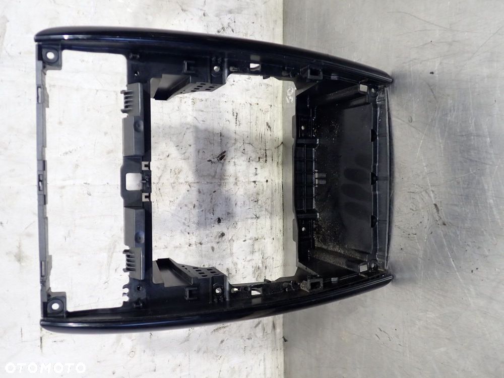 RAMKA RADIA MERCEDES-BENZ W169 A150 1.5 - 1