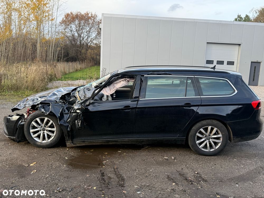 Volkswagen Passat Variant 2.0 TDI SCR DSG Highline - 5