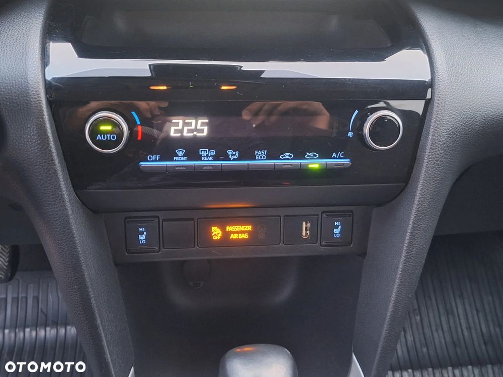 Toyota Yaris Cross - 16