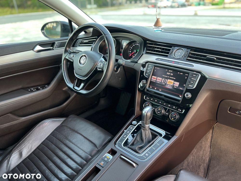 Volkswagen Passat 2.0 TDI BMT Highline DSG - 17