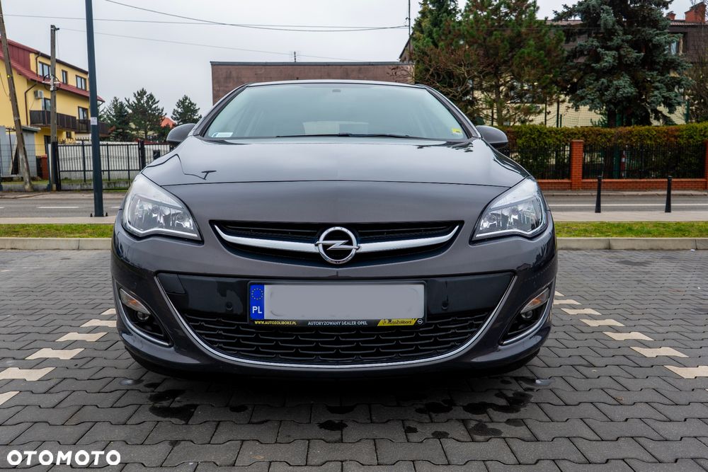 Opel Astra 1.7 CDTI Cosmo - 4