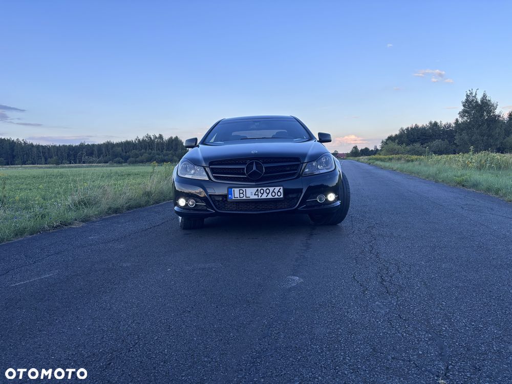 Mercedes-Benz Klasa C 220 CDI DPF (BlueEFFICIENCY) - 3