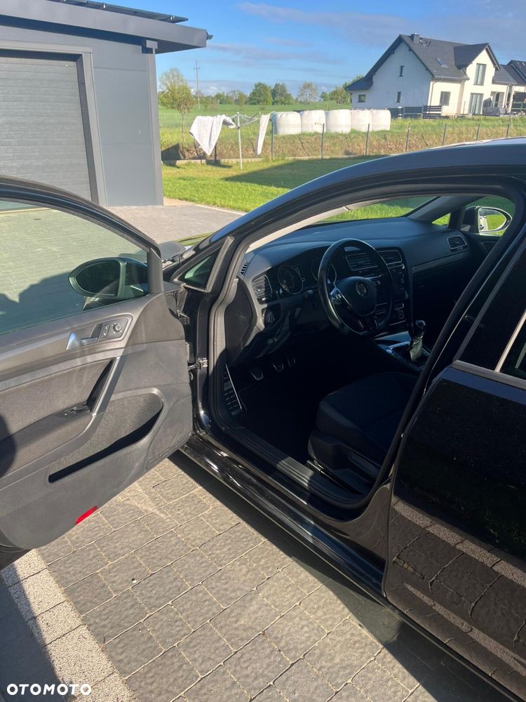Volkswagen Golf - 4