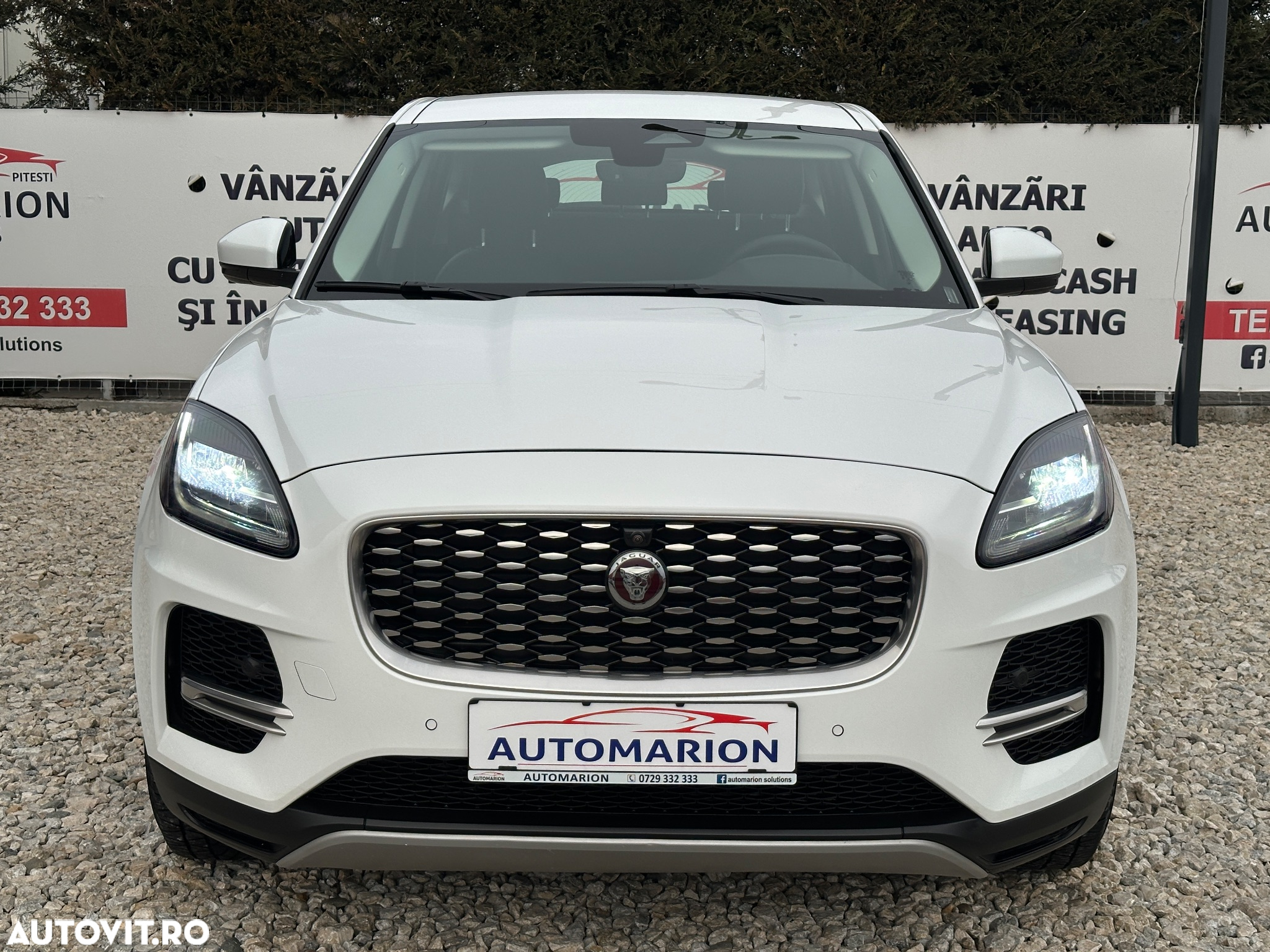 Jaguar E-Pace D165 AWD R-Dynamic - 14