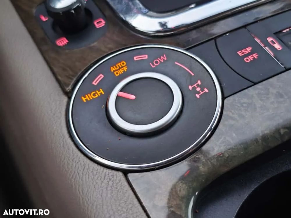 Volkswagen Touareg - 26