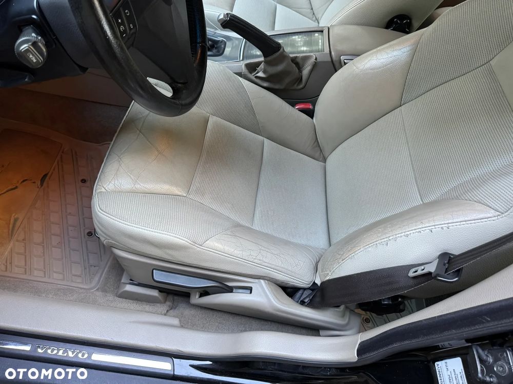 Volvo S60 2.4 Kinetic - 17