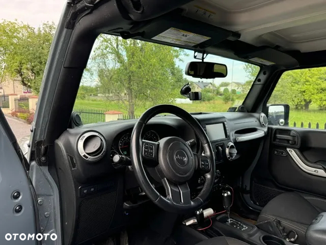 Jeep Wrangler 3.6 Rubicon 10th Anniv - 7