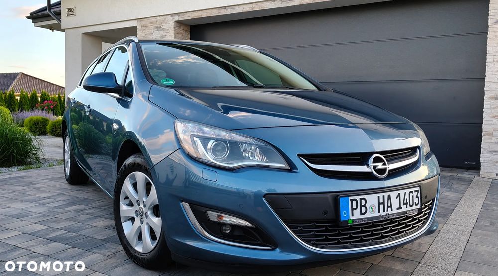 Opel Astra 1.4 Turbo Exklusiv - 1