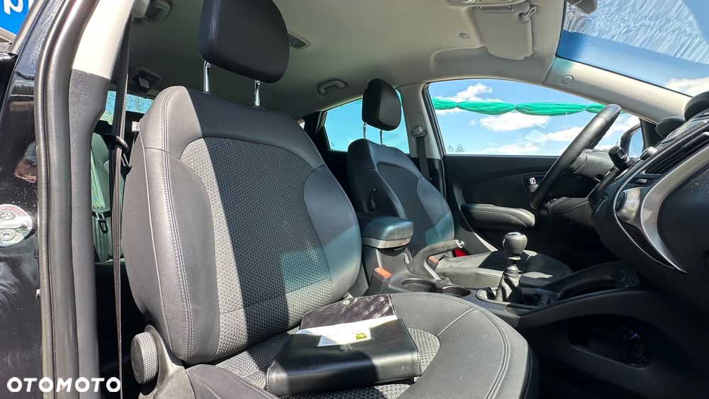 Hyundai ix35 2.0 CRDi 4WD Premium - 11