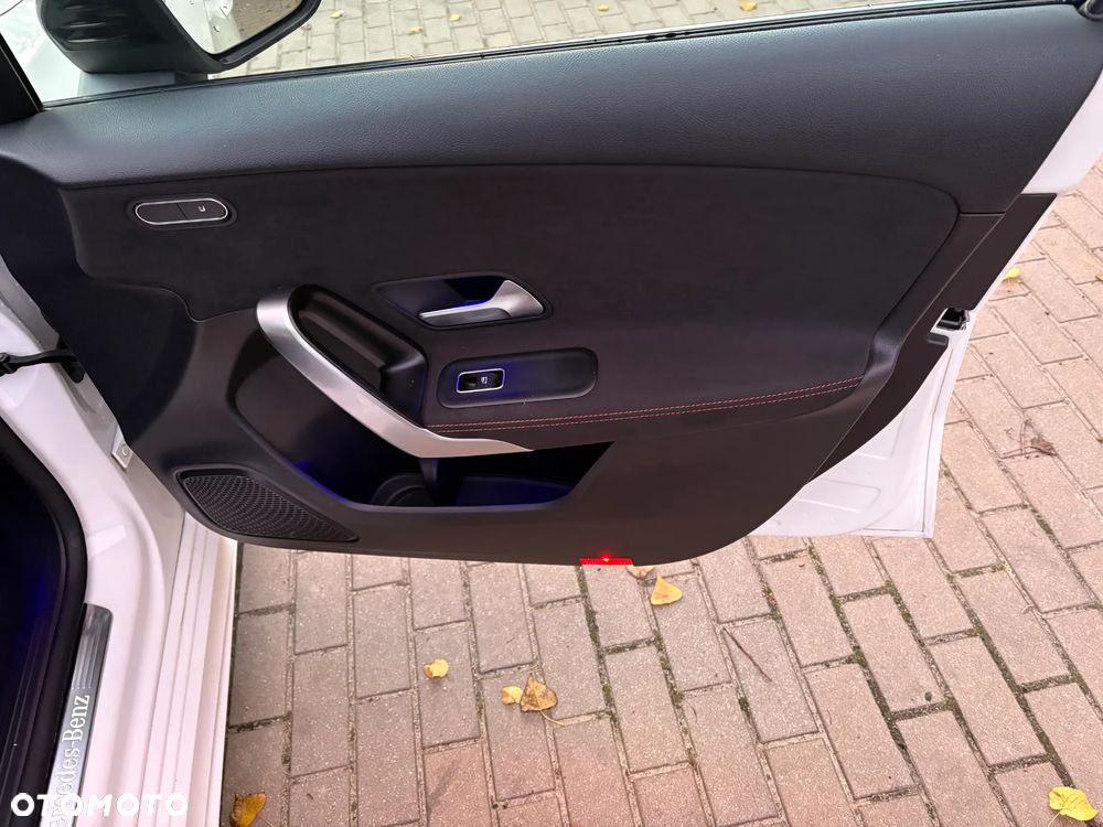 Mercedes-Benz Klasa A 200 d 8G-DCT AMG Line - 11