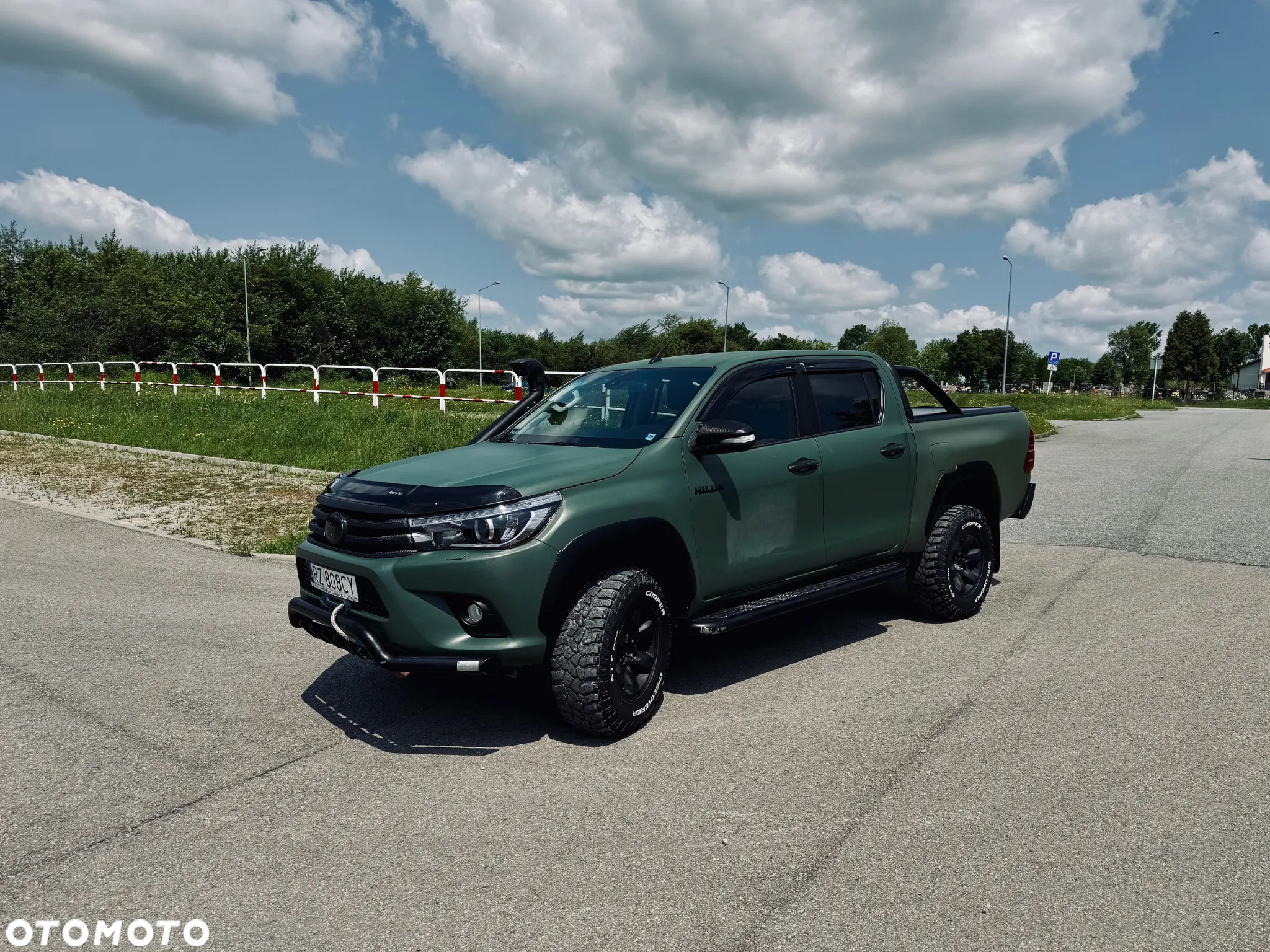 Toyota Hilux 2.4 D-4D Double Cab SR5 4x4