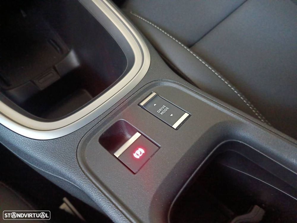 Jeep Avenger 1.2 e-Hybrid Altitude DCT - 18