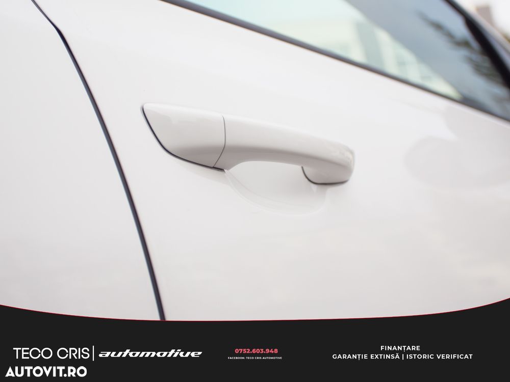 Volkswagen Golf - 24