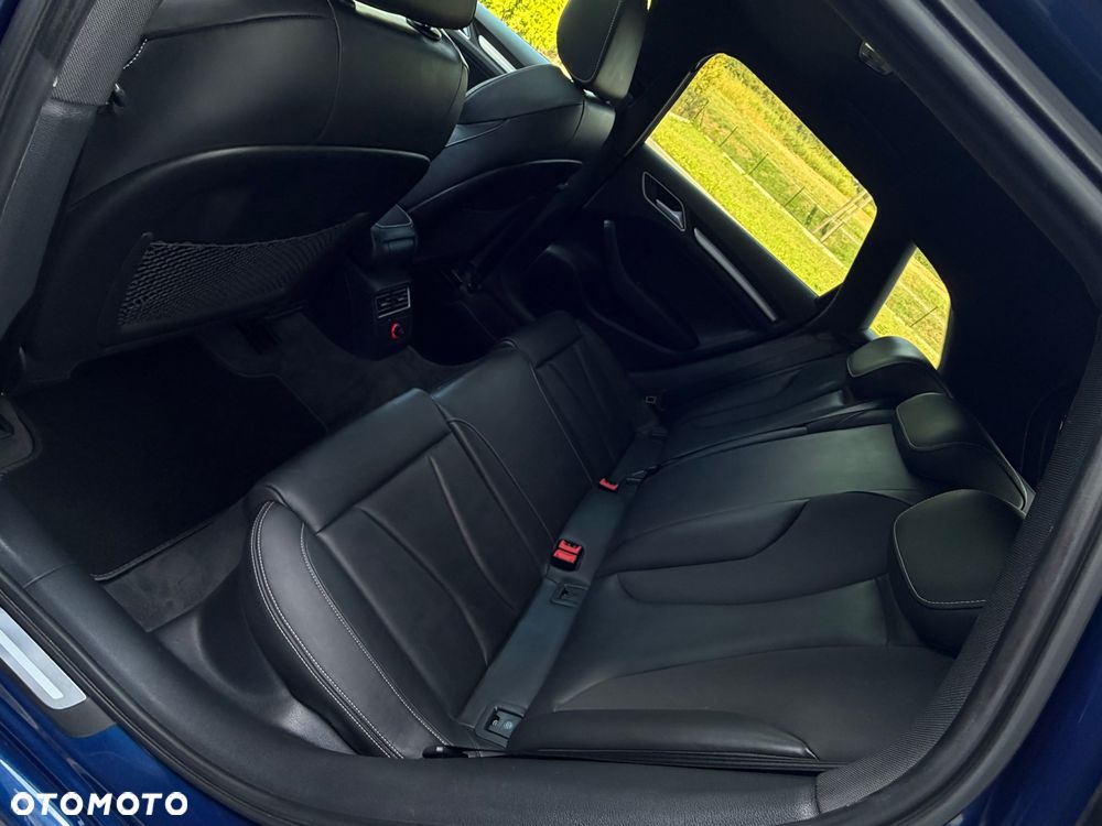 Audi A3 Sportback 2.0 TDI (clean diesel) S line Sportpaket - 22