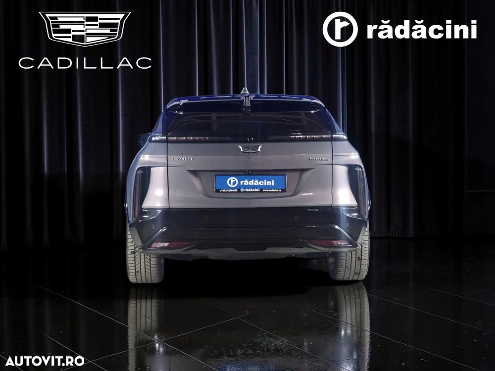 Cadillac Lyriq Sport - 8