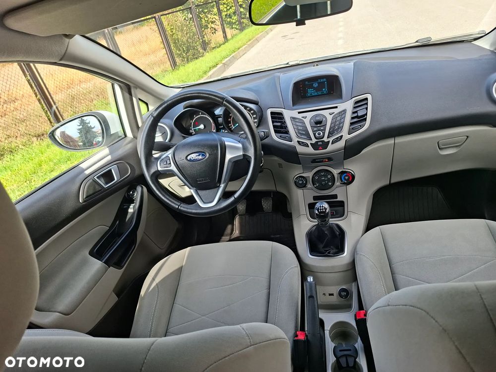 Ford Fiesta 1.25 SYNC Edition - 13