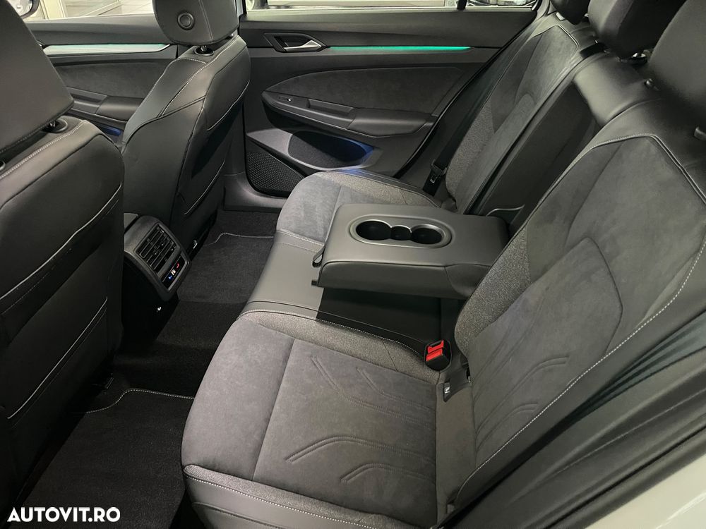 Volkswagen Golf Variant 1.5 eTSI MHEV 150CP DSG Style - 30