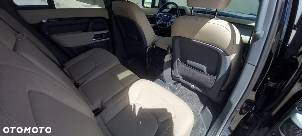 Land Rover Defender 3.0 D300 mHEV X-Dynamic SE - 7